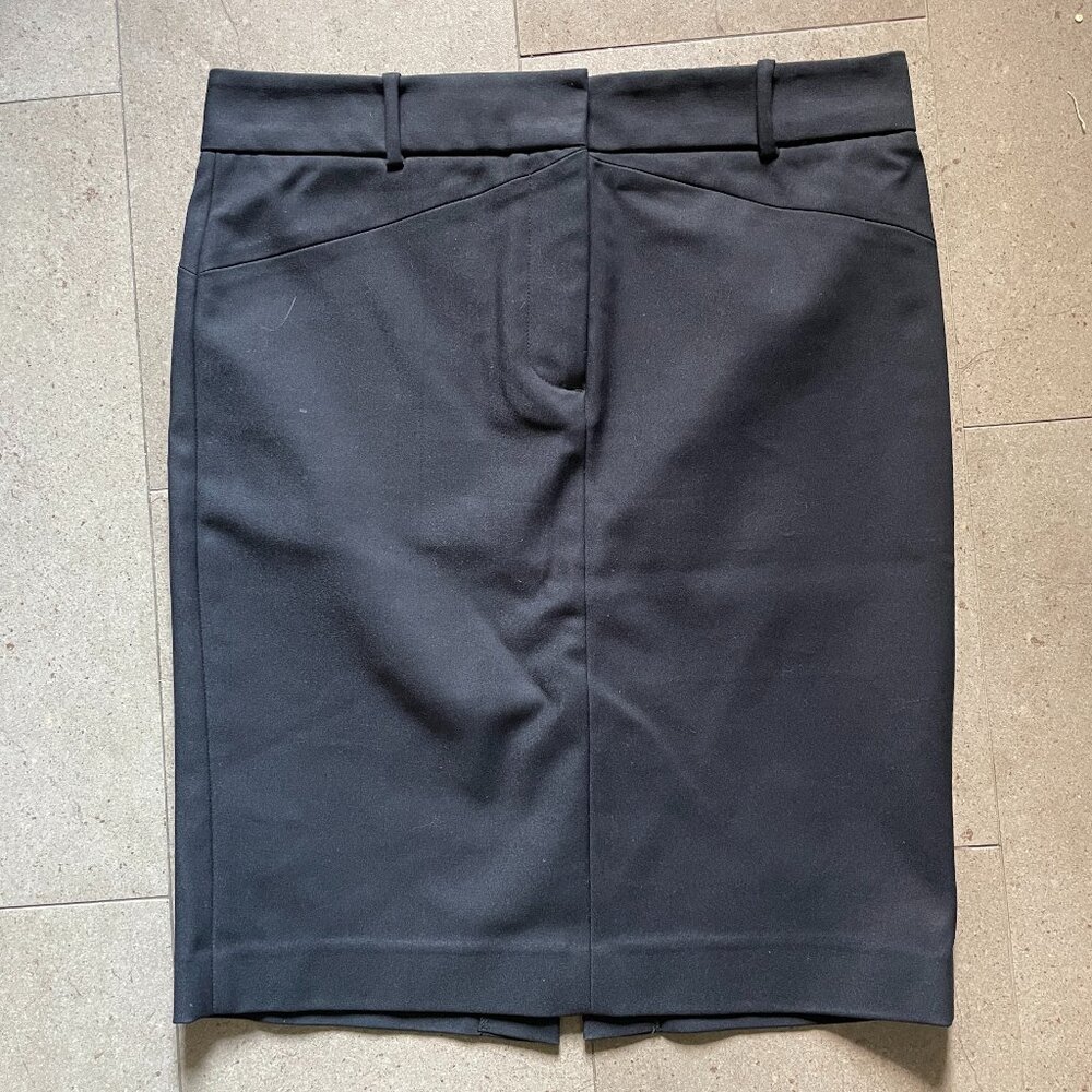 NWOT Robert Rodriguez Black Pencil Skirt with back slit-Size 4
